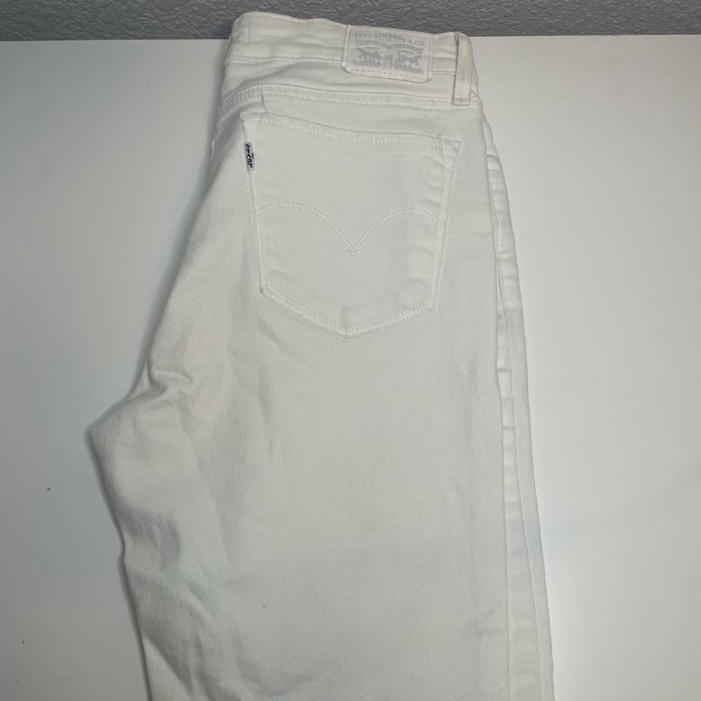 711 Skinny Levi’s jeans